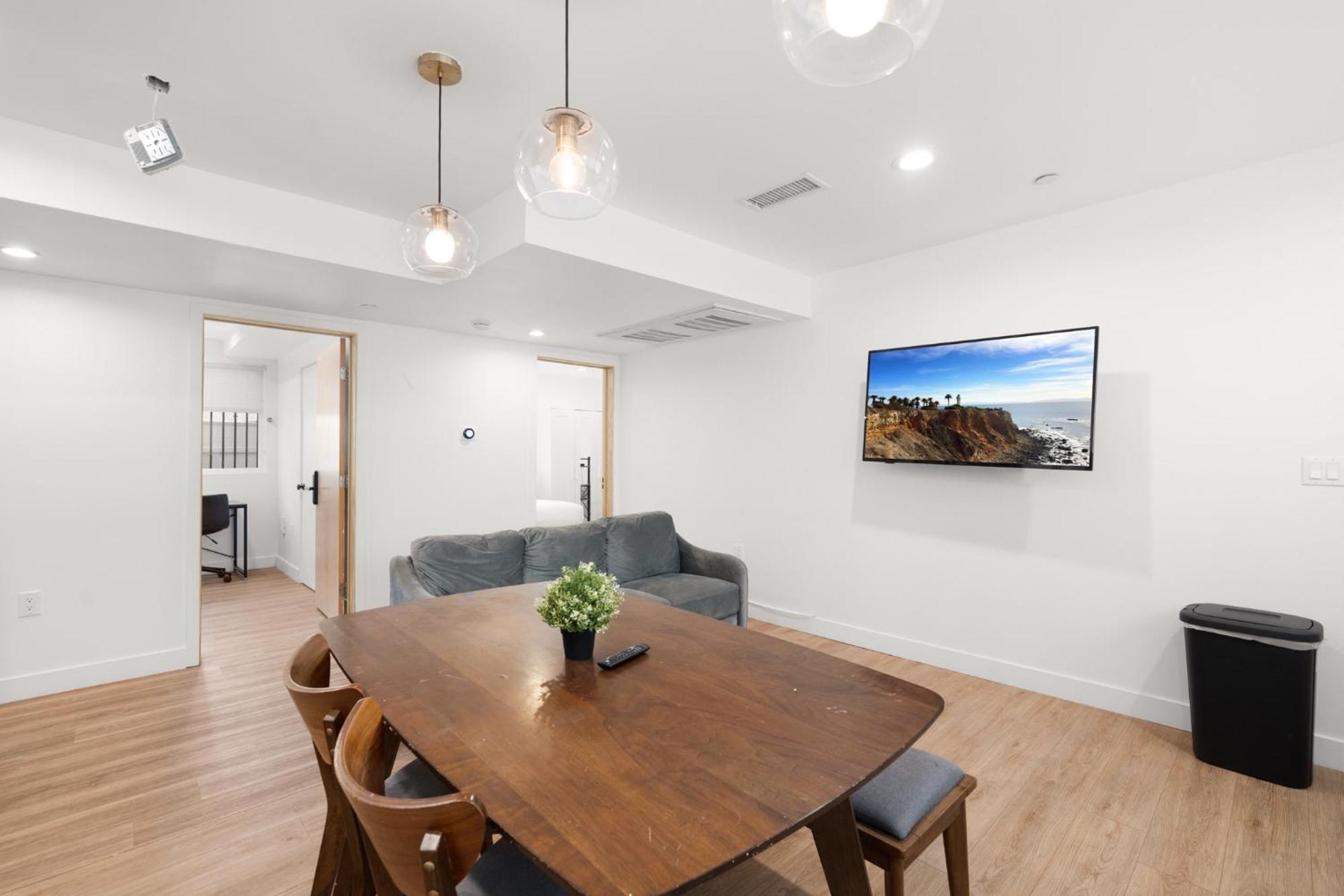 Charming Urban Retreat Near Usc In La- Private Room With Share Living Room With Kitchen Los Ángeles Exterior foto