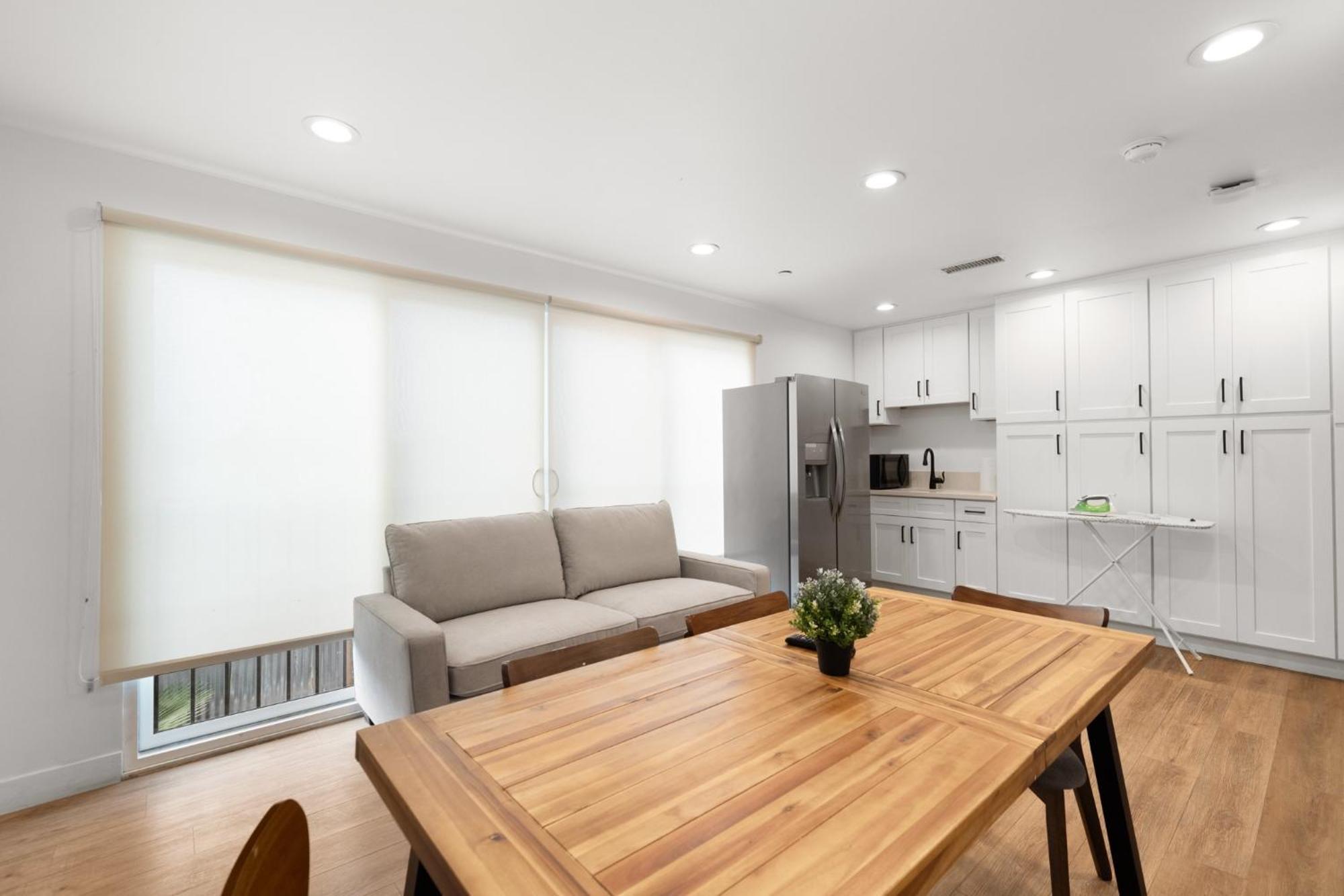 Charming Urban Retreat Near Usc In La- Private Room With Share Living Room With Kitchen Los Ángeles Exterior foto